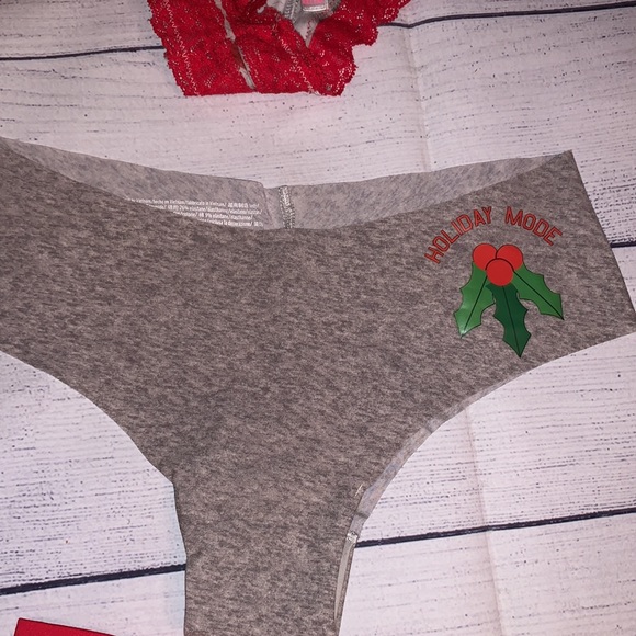 PINK/VS Seasonal Panty Bundle (7) - Picture 9 of 17